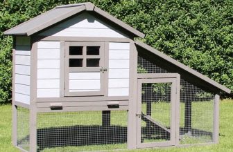 Konijnenhok voor Buiten freddy zoo